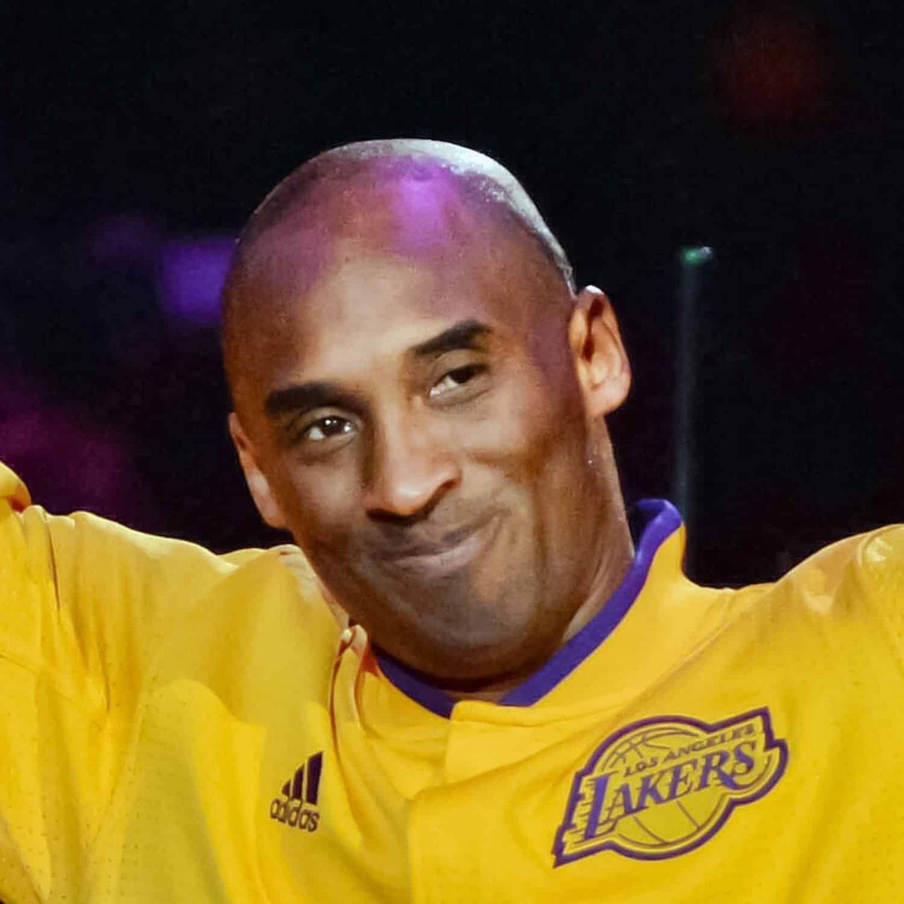 Kobe Bryant : la légende et superstar de la NBA meurt brutalement à seulement 41 ans dans un accident d’hélicoptère