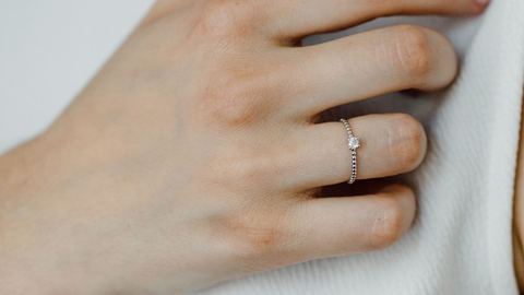 Comment choisir une bague diamant, une joaillerie ou une bague de fiançailles ?
