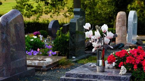 How are funeral services organized?