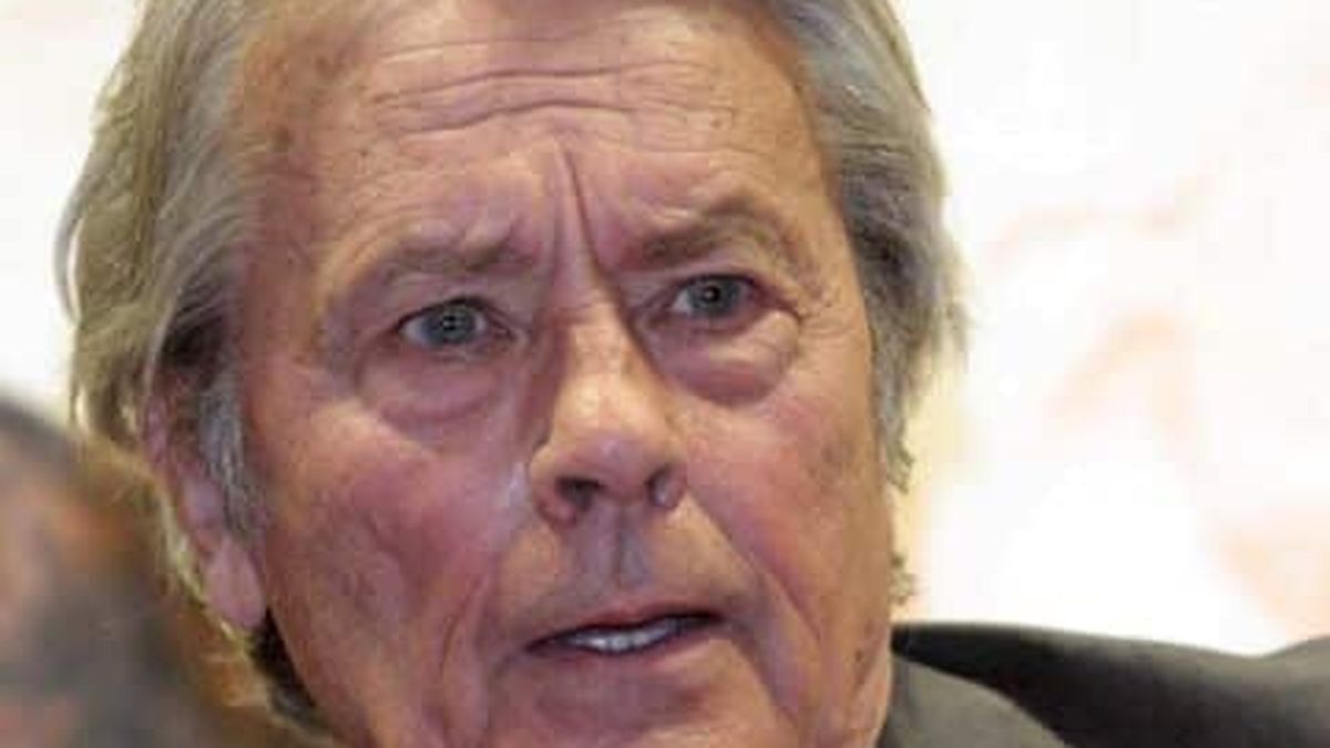 Alain Delon et l'euthanasie :  L'acteur français demande il vraiment à mourir avec cette méthode illégal en France ?