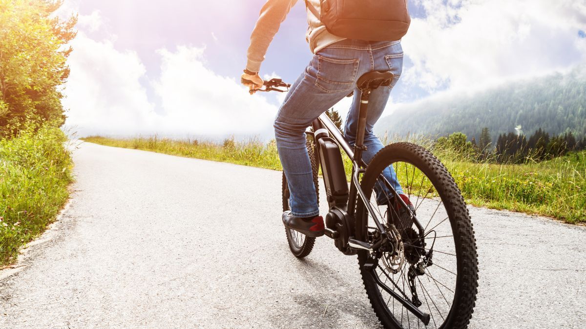 Dois-je assurer mon vélo électrique ? Comprendre les Obligations et les Garanties d'une Assurance Vélo Électrique