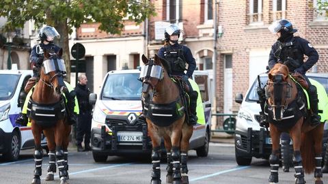Campeonato de liga: violencia en Lens, hooligans holandeses atacan a los aficionados del Lens