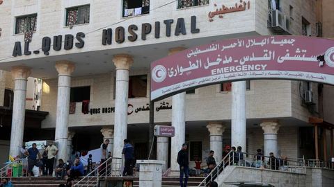 Deux hôpitaux à Gaza frappés par des bombardements