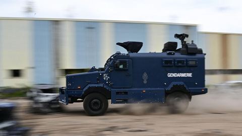 Video: Discover the Centaure, the new armored vehicle of the gendarmerie with 300 HP and 14.5 ton grenade launcher