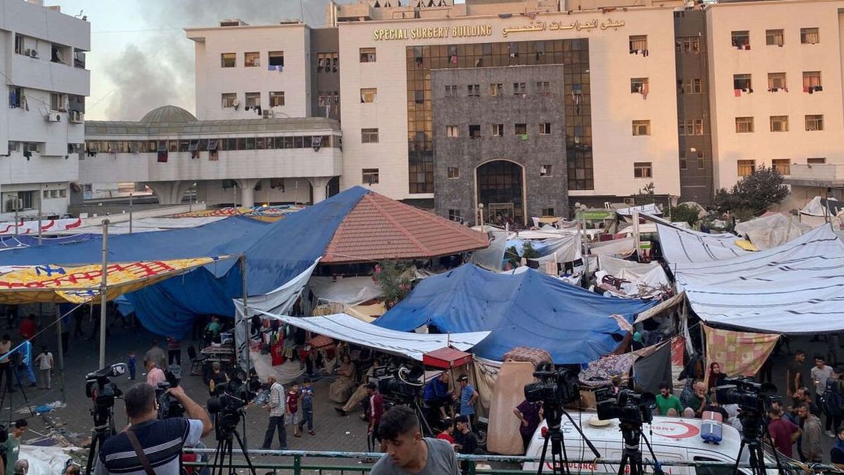 La Maison Blanche insiste sur la protection des patients suite à l'entrée de l'armée israélienne à l'hôpital Al-Shifa de Gaza pour une opération 'ciblée'