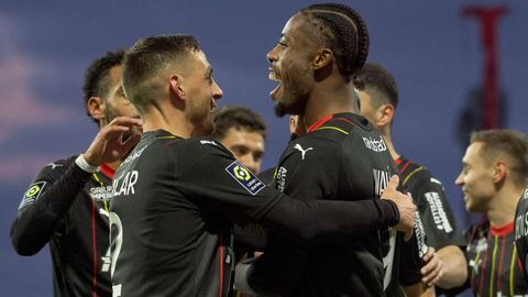 Le Racing Club de Lens vainc Clermont avant une confrontation décisive contre Arsenal en Ligue des Champions