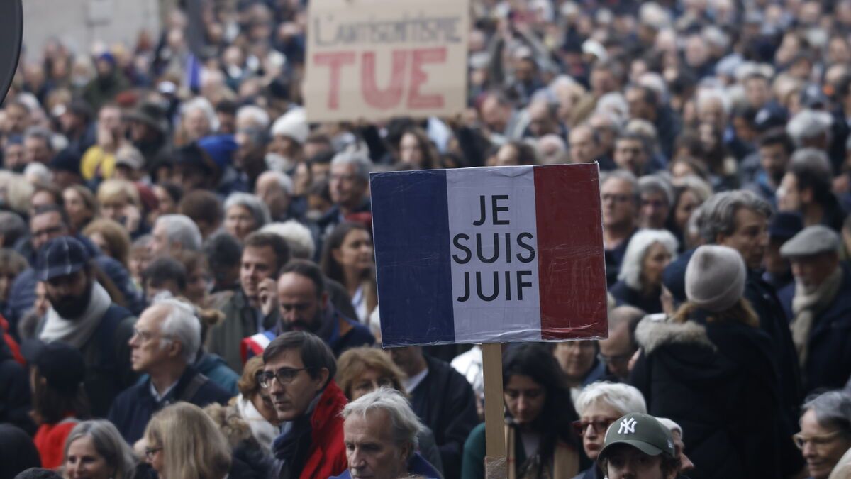 Manifestation massive contre l'antisémitisme : un océan de personnes se rassemble à Paris