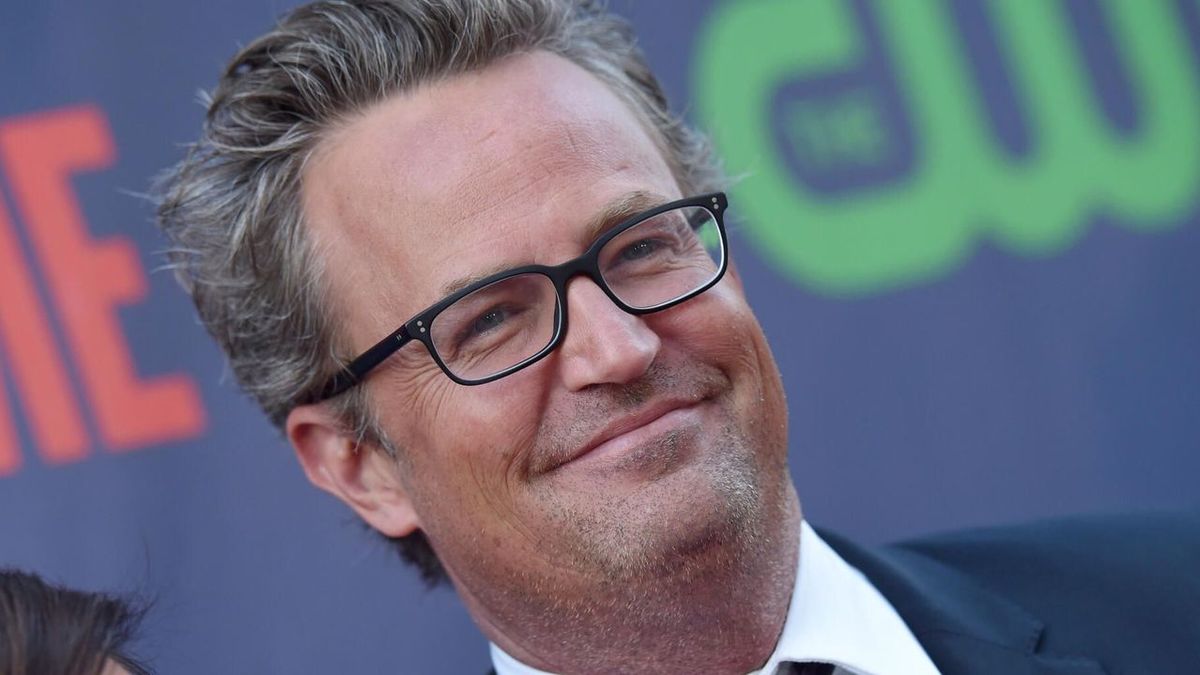 Matthew Perry admet que son épisode préféré de Friends est celui où Chandler est quasiment muet en Français.