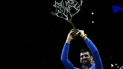 Novak Djokovic, "le parfait étudiant", remporte pour la septième fois la victoire à Bercy