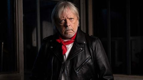 Renaud se opone al uso de la inteligencia artificial, a diferencia de los Beatles