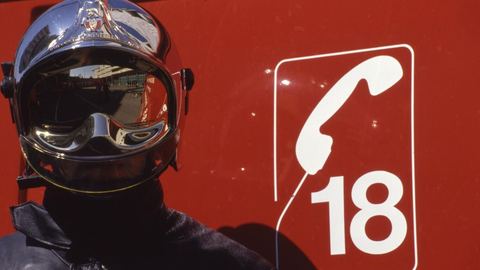 Trois personnes décèdent et huit autres blessées suite à un incendie nocturne dans un immeuble résidentiel à Stains
