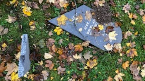 Vandalismo vergonzoso: diez estelas judías dañadas en un cementerio militar alemán en Oise