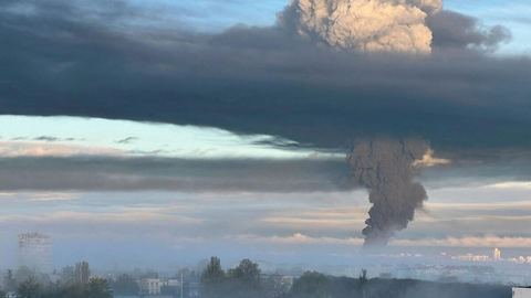 Conflit en Ukraine : Kiev et d'autres villes touchées par des attaques russes, alerte aérienne déclenchée à travers le pays