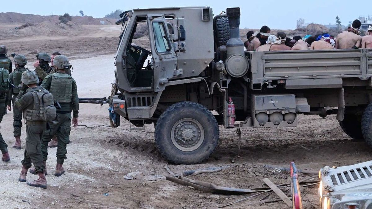 Tanques israelíes vistos en el centro de Khan Yunis