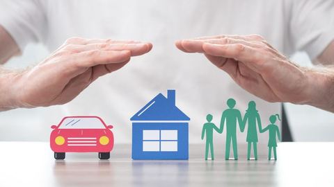 Use an insurance broker: save time and money while benefiting from coverage adapted to your needs.