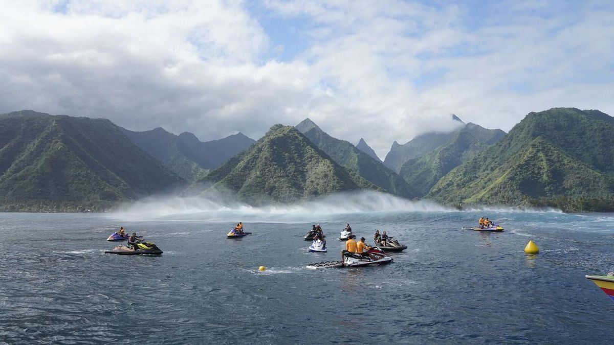 The international federation applauds the suspension of work in Tahiti, but doubts remain