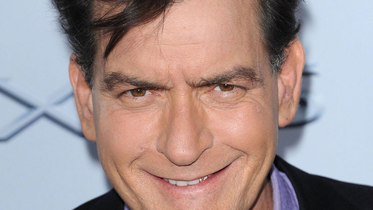 L'acteur américain Charlie Sheen attaqué chez lui à Malibu