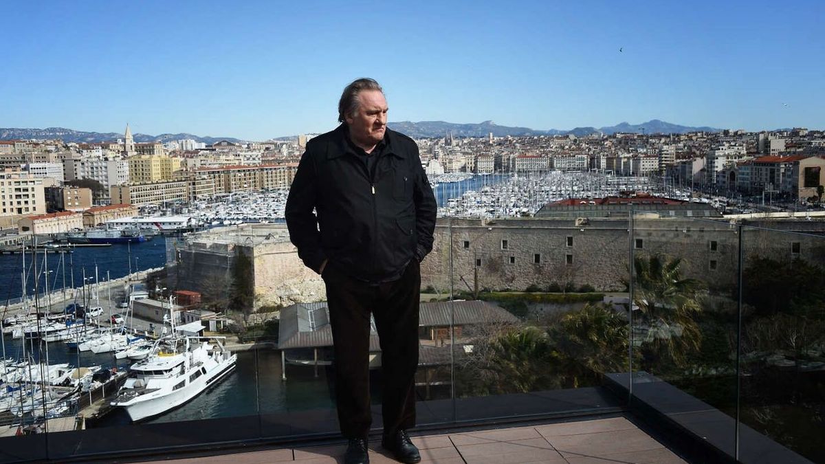 The Depardieu affair disrupts all benchmarks... including those of Emmanuel Macron