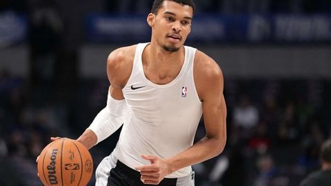 NBA: recogepelotas involucrado en una ridícula lesión en Wembanyama antes del partido de los Spurs