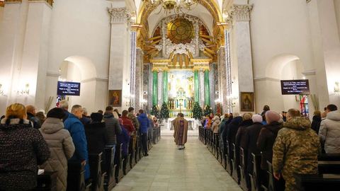 Pour la première fois dans l'histoire, les Ukrainiens célébreront Noël le 25 décembre