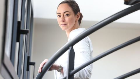Suivant une tendance majeure : les raisons pour lesquelles Miss France 2024 a choisi un jury exclusivement féminin