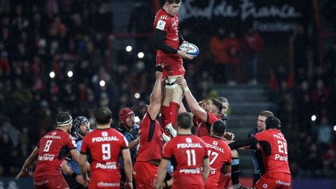 Toulouse-Toulon : Choc des titans en rouge et noir avant les célébrations de fin d'année