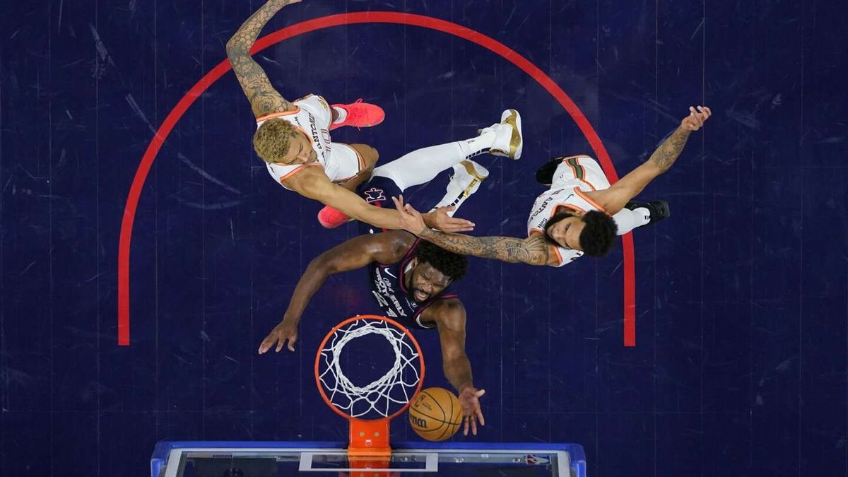70 points for Joël Embiid, 62 points for Karl-Anthony Towns