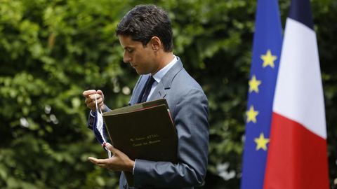 Attal place l'écologie en arrière-plan dans son discours de politique générale, provoquant l'indignation des ONG