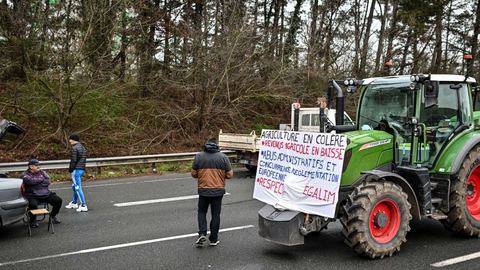 Actions planned around Paris, planned declarations from Gabriel Attal expected this afternoon