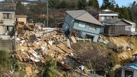 Se intensifica el desastre del terremoto en Japón: el número de muertos ya llega a 30