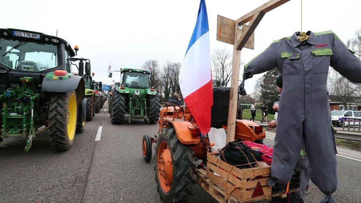 Marc Fesneau se dirige vers Bruxelles mercredi, la Confédération paysanne demande le blocage des marchés de gros