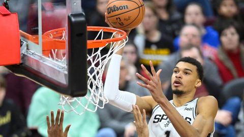 NBA: a pesar de la buena actuación de Wembanyama, los Spurs aún sufren una derrota en Cleveland
