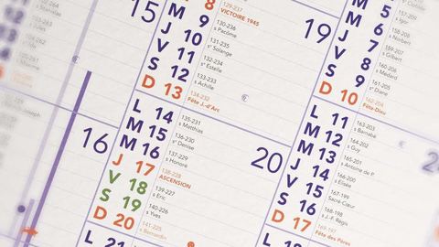 ¿Cuál es la disposición de los días festivos y puentes en 2023?