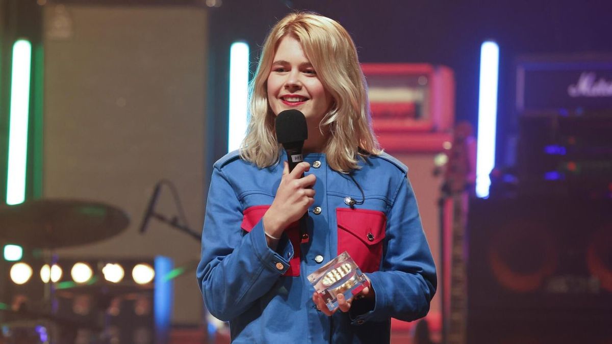 De l'Obscurité à la Célébrité: Le Parcours de Comment Zaho de Sagazan, Lauréate des Victoires de la Musique 2024