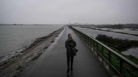 Fin de las alertas por fuertes vientos e inundaciones: una víctima mortal tras las inundaciones en Deux-Sèvres