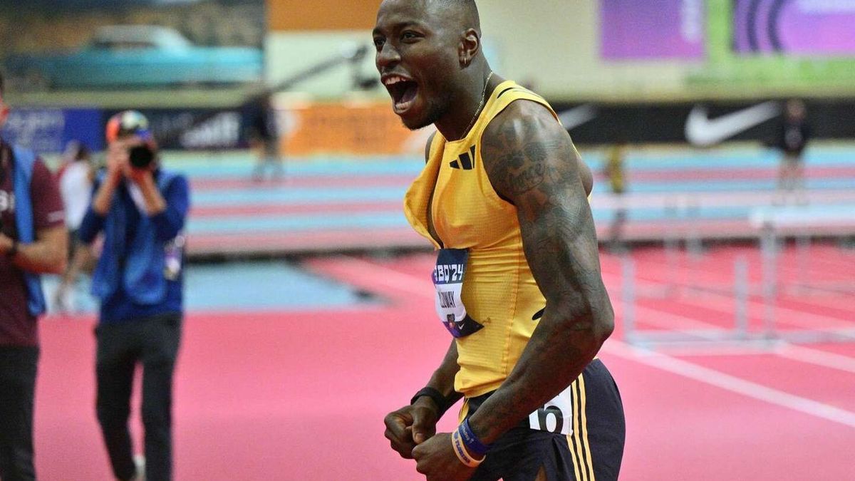 Grant Holloway, un Américain, établit le record mondial du 60 mètres, Tia Jones l'égale dans la catégorie féminine.