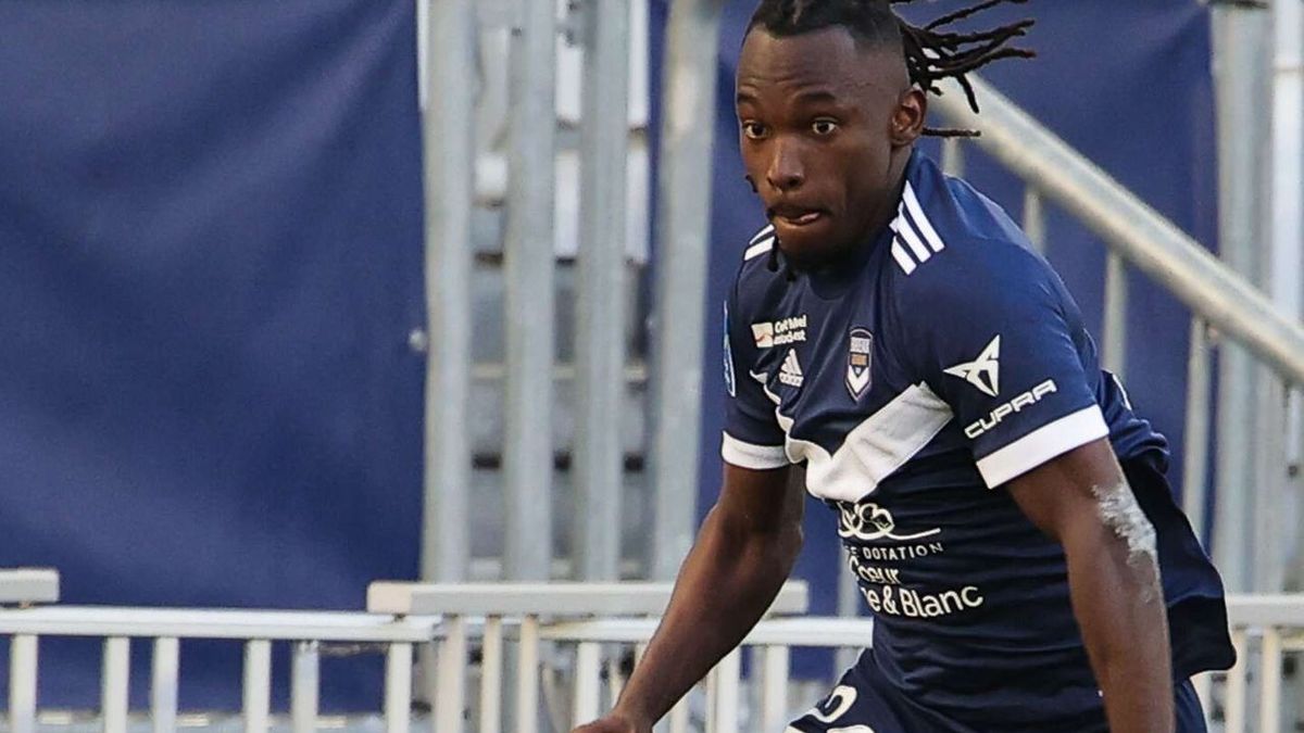 L'attaquant international hondurien de Bordeaux, Alberth Elis, est sorti du coma.