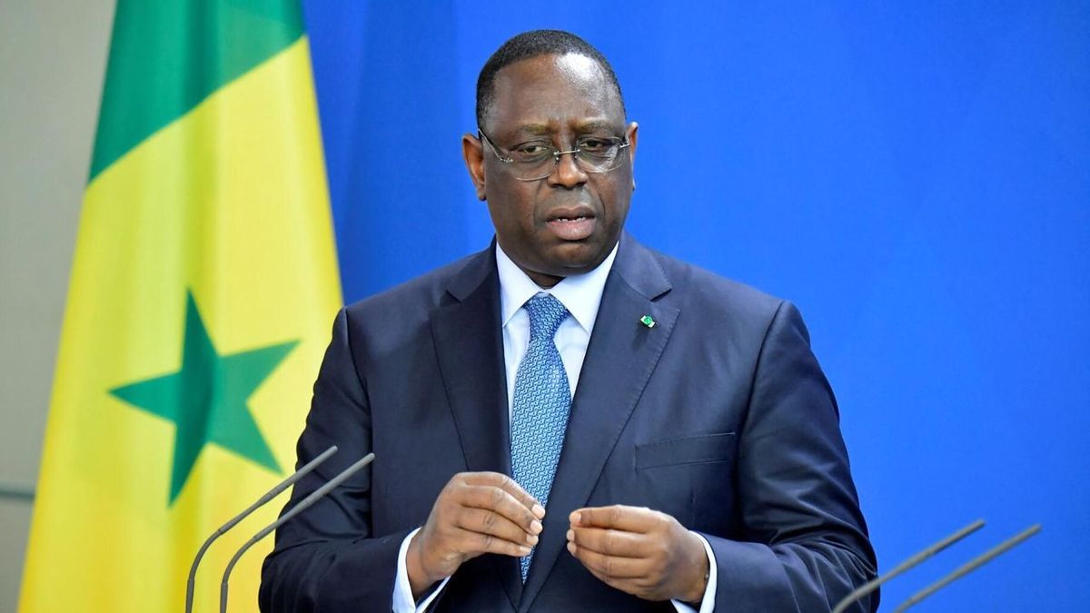 Le président Macky Sall au Sénégal s'engage à tenir rapidement une élection présidentielle