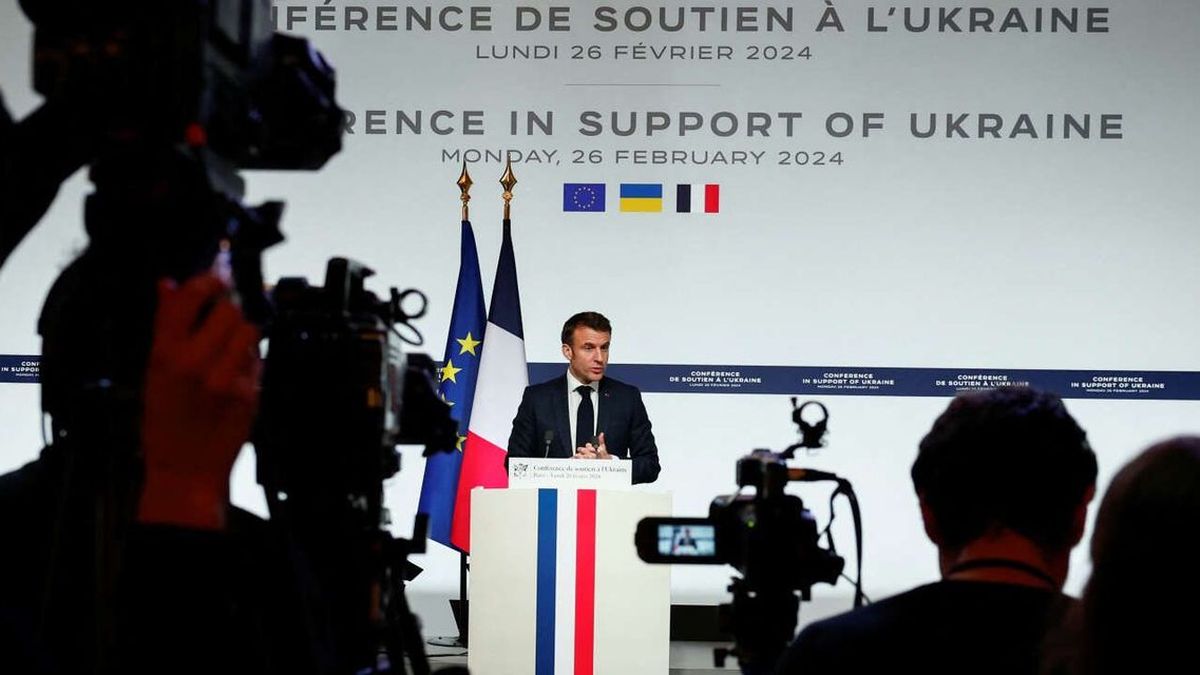 Macron s'engage à faire tout le nécessaire pour empêcher une victoire russe lors du sommet européen à Kiev