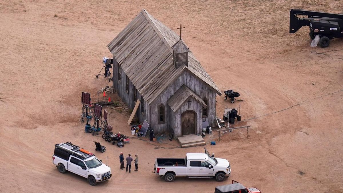 Au procès de l'armurière de 'Rust', Alec Baldwin pointé du doigt pour sa négligence avec les armes