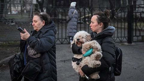 Détonations au cœur de Kiev suite à une alerte pour missiles et drones aériens