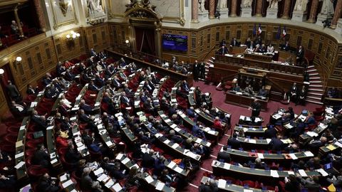 Le Sénat donne également son accord pour le pacte de sécurité entre Paris et Kiev