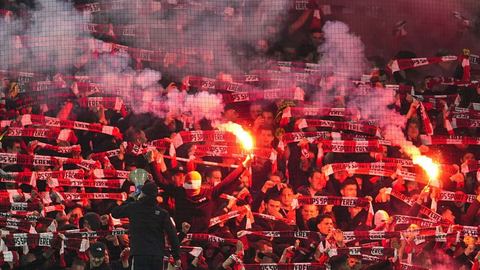Un fan d'Eindhoven gravement blessé à Dortmund avant le huitième de finale retour de la Ligue des Champions