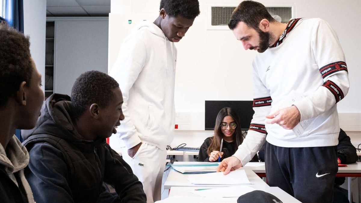 Au lycée professionnel Arthur-Rimbaud de La Courneuve, une "option Jeux Olympiques" pour lutter contre le décrochage scolaire