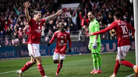El Brest refuerza su segunda posición y sus ambiciones de Liga de Campeones al derrotar al Metz