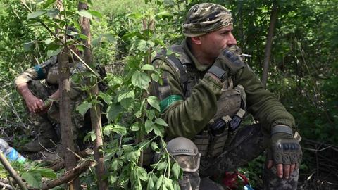 "Des victoires tactiques enregistrées par la Russie dans certaines régions", reconnaît le général ukrainien.