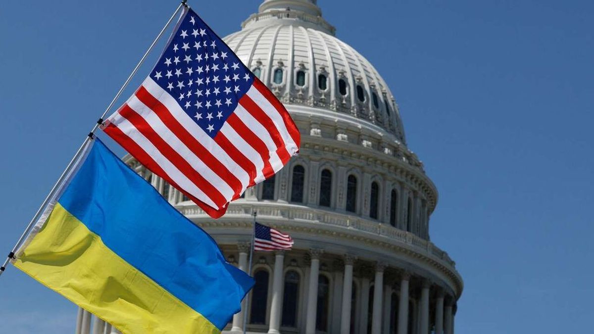 Joe Biden prévoit d'expédier des armes à Kiev cette semaine suite à l'approbation du plan d'aide américain