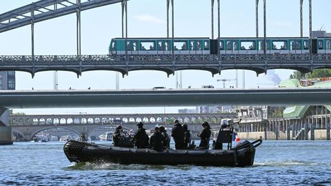 La capitale métamorphosée avant la cérémonie d'ouverture : Métros à l'arrêt, ponts accessibles...
