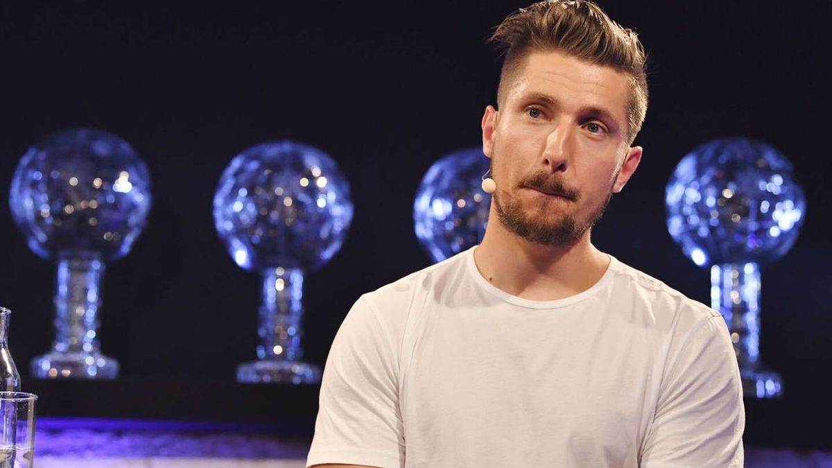 L'ancien champion du monde de ski, Marcel Hirscher, fait son retour surprise sous le drapeau néerlandais
