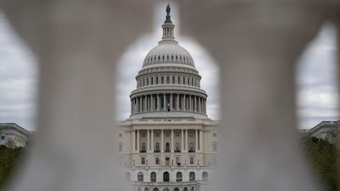 Le Congrès américain approuve un projet de loi qui pourrait interdire TikTok aux États-Unis